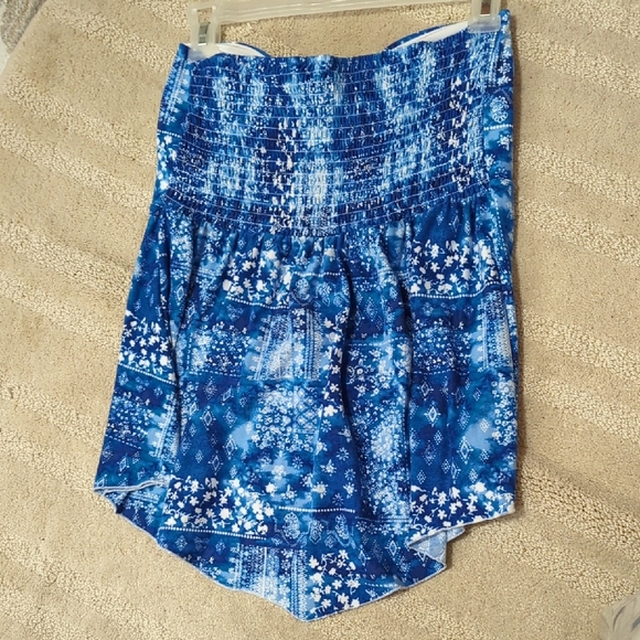 Vibrant Blue & White Strapless Top Built In Bra New No Tags - Picture 3 of 7